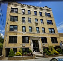 287 Lawton Avenue 14, Cliffside Park, NJ 07010
