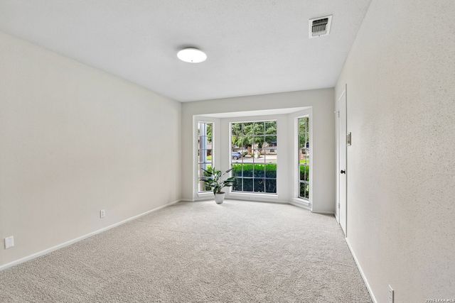 211 CHATTINGTON CT, Castle Hills, TX 78213