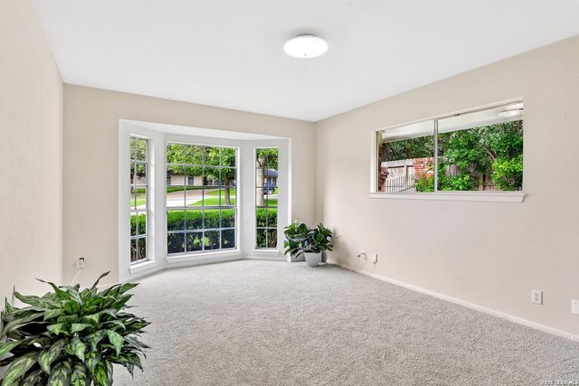 211 CHATTINGTON CT, Castle Hills, TX 78213