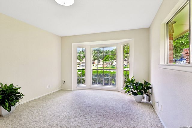 211 CHATTINGTON CT, Castle Hills, TX 78213