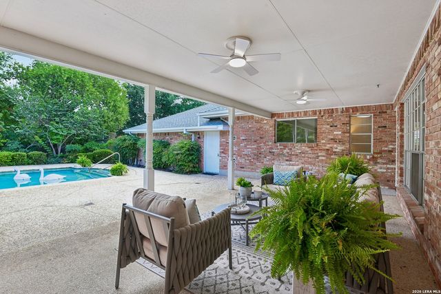 211 CHATTINGTON CT, Castle Hills, TX 78213