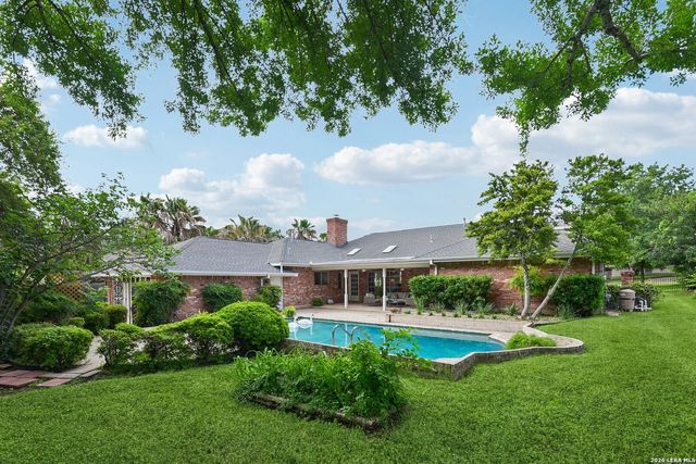 211 CHATTINGTON CT, Castle Hills, TX 78213