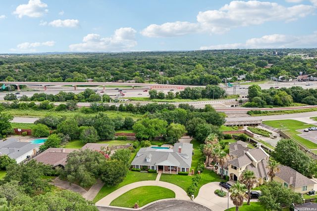 211 CHATTINGTON CT, Castle Hills, TX 78213