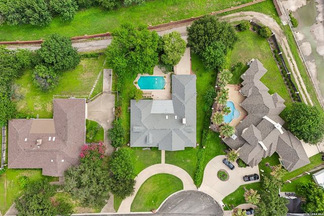 211 CHATTINGTON CT, Castle Hills, TX 78213