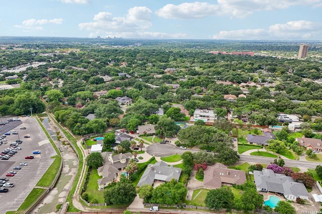 211 CHATTINGTON CT, Castle Hills, TX 78213