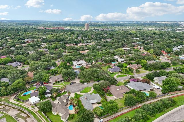 211 CHATTINGTON CT, Castle Hills, TX 78213