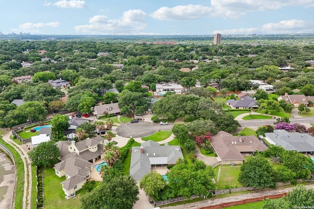 211 CHATTINGTON CT, Castle Hills, TX 78213