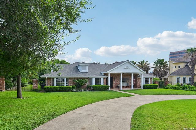 211 CHATTINGTON CT, Castle Hills, TX 78213