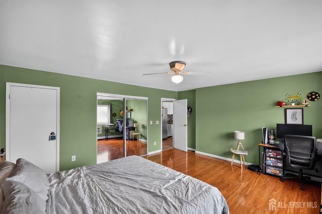 1008 Cricket Lane, Woodbridge Proper, NJ 07095