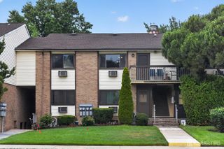 1008 Cricket Lane, Woodbridge Proper, NJ 07095