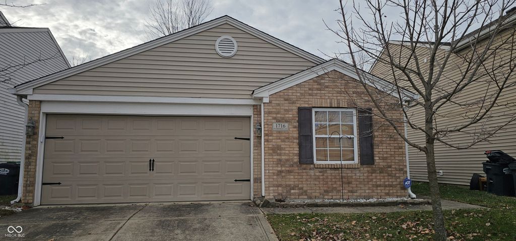 1716 Feather Reed Lane, Greenwood, IN 46143
