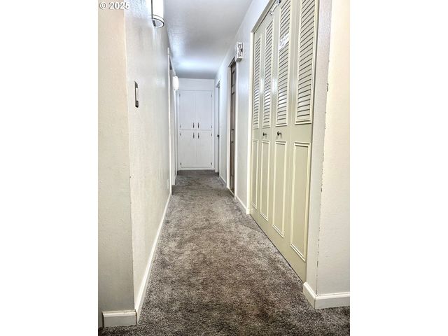 1745 T St, Springfield, OR 97477