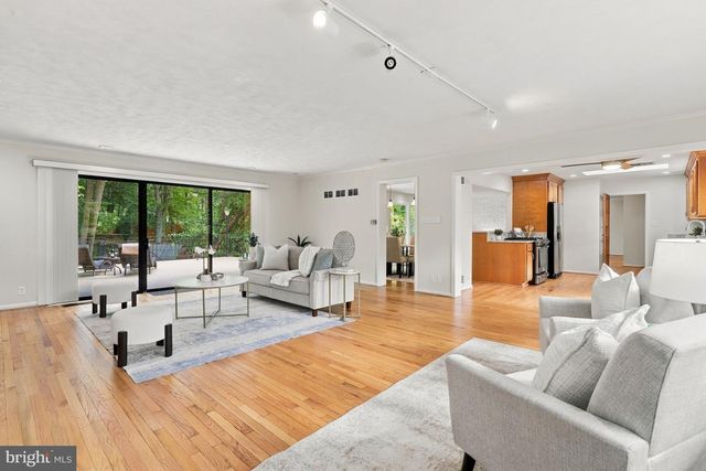 3418 BLAIR RD, Falls Church, VA 22041