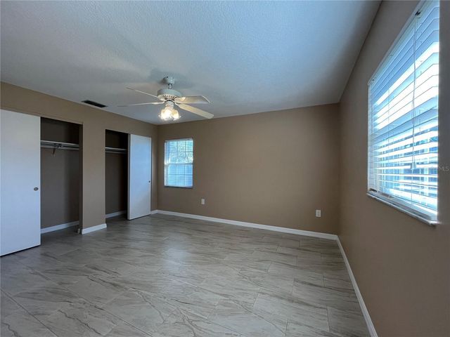 197 HIDDEN LAKE DRIVE, Brandon, FL 33511