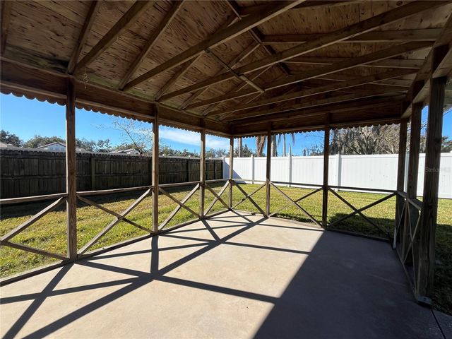 197 HIDDEN LAKE DRIVE, Brandon, FL 33511