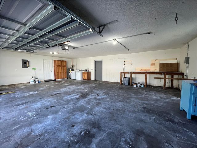 197 HIDDEN LAKE DRIVE, Brandon, FL 33511