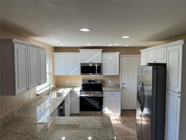 197 HIDDEN LAKE DRIVE, Brandon, FL 33511