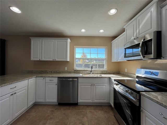 197 HIDDEN LAKE DRIVE, Brandon, FL 33511