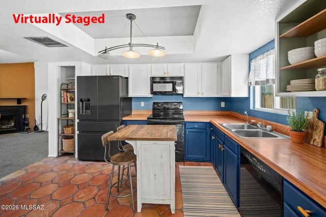 2015 W Brittain Drive, Tucson, AZ 85705