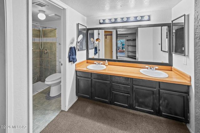 2015 W Brittain Drive, Tucson, AZ 85705
