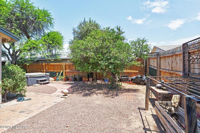 2015 W Brittain Drive, Tucson, AZ 85705
