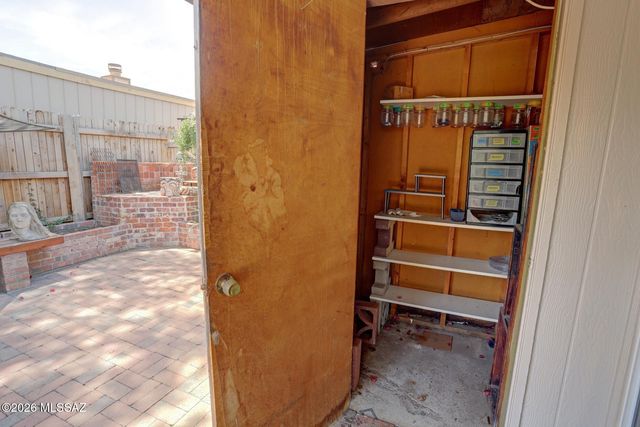 2015 W Brittain Drive, Tucson, AZ 85705
