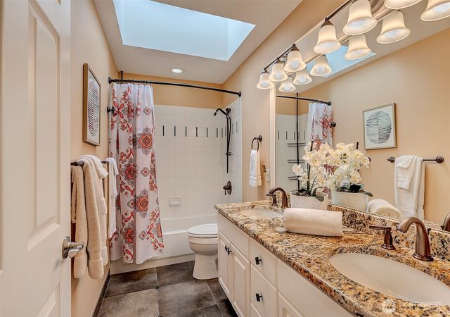 19125 NE 51st Street, Sammamish, WA 98074