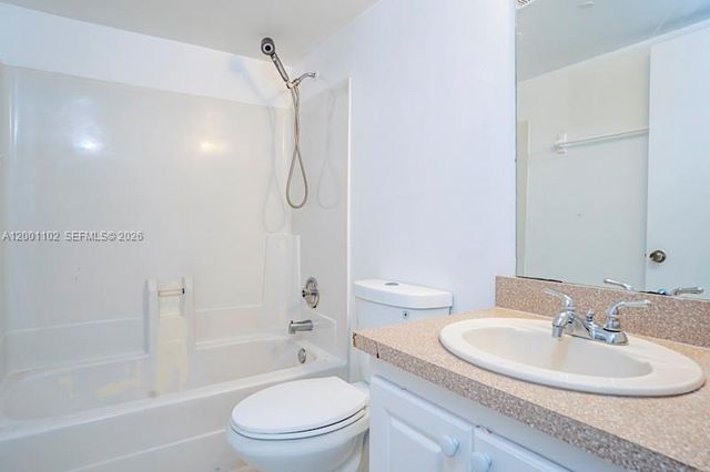 905 Southridge Rd 104C, Delray Beach, FL 33444
