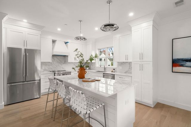 63 Oak Street A, Wellesley, MA 02482