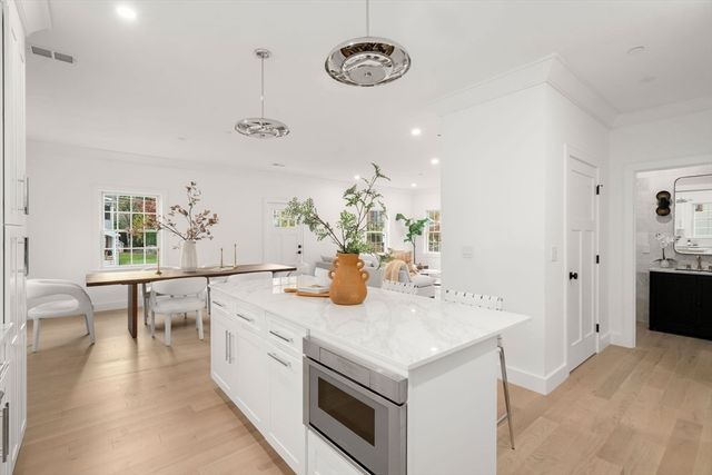 63 Oak Street A, Wellesley, MA 02482