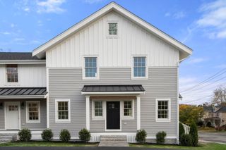 63 Oak Street A, Wellesley, MA 02482