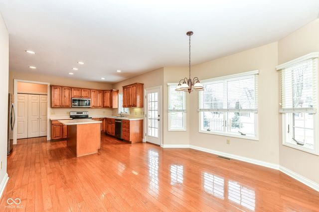 10480 Creektree Lane, Fishers, IN 46038