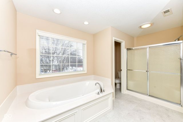 10480 Creektree Lane, Fishers, IN 46038