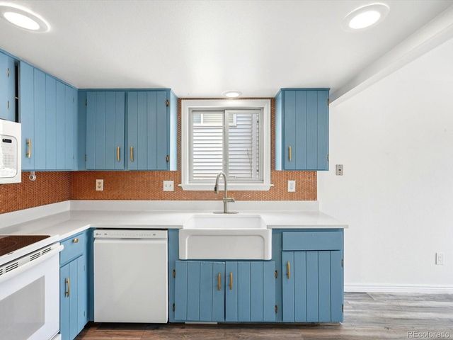 10414 Iris Way, Broomfield, CO 80021