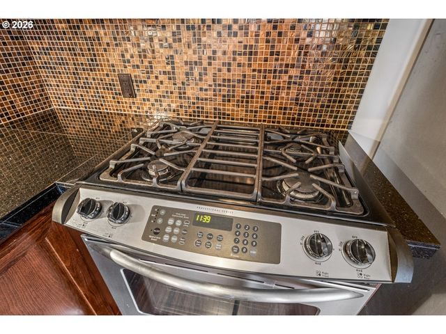 838 Se 38TH Ave 202, Portland, OR 97214