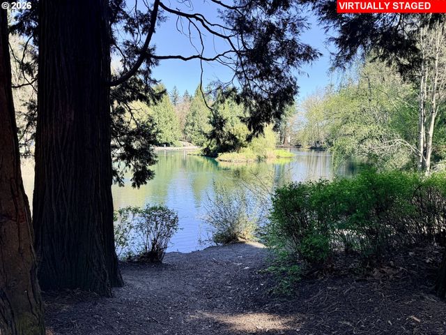 838 Se 38TH Ave 202, Portland, OR 97214