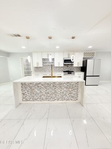 3112 EADS Place, El Paso, TX 79935