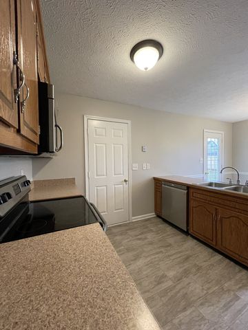 3538 Sandpiper Dr, Clarksville, TN 37042