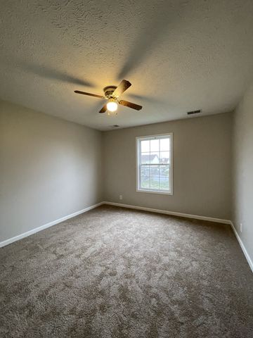 3538 Sandpiper Dr, Clarksville, TN 37042