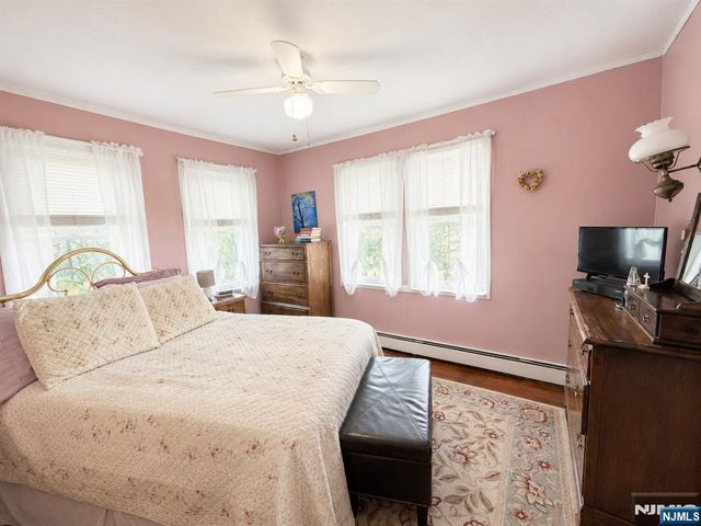 810 Colfax Avenue, Pompton Lakes, NJ 07442