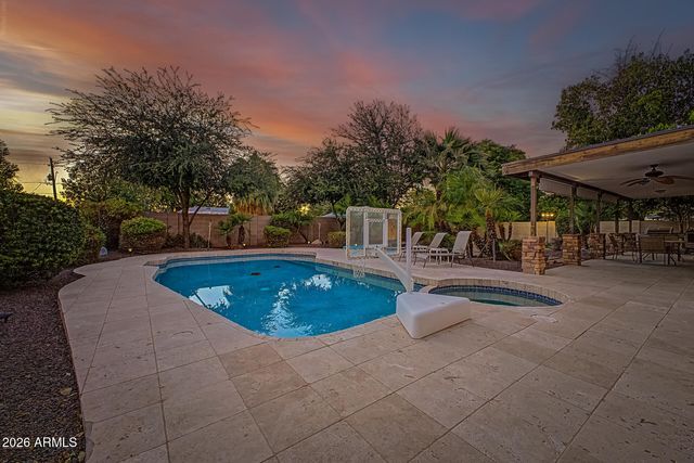 11842 N 82ND Drive, Peoria, AZ 85345