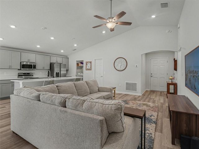 2676 58TH CIRCLE E, Palmetto, FL 34221