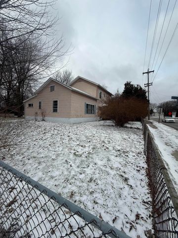 3102 N Water Street, Bay City, MI 48708