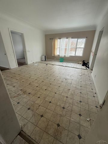 3102 N Water Street, Bay City, MI 48708