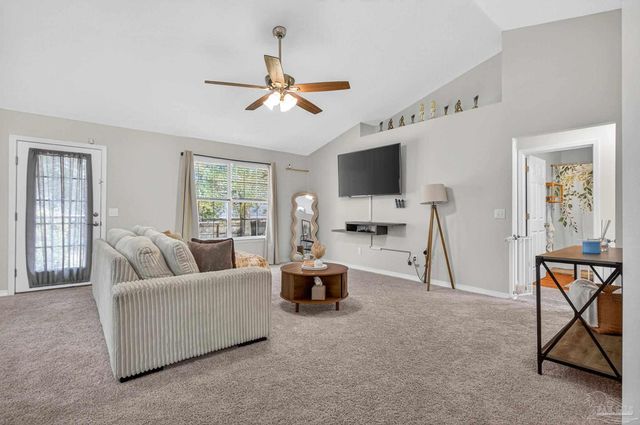 6532 Eagle Crest Dr, Milton, FL 32570