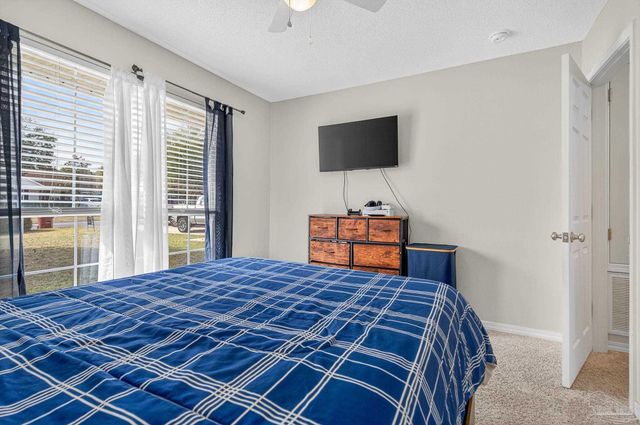 6532 Eagle Crest Dr, Milton, FL 32570