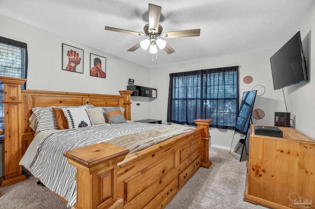 6532 Eagle Crest Dr, Milton, FL 32570