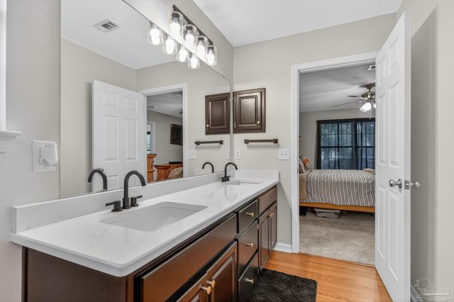 6532 Eagle Crest Dr, Milton, FL 32570