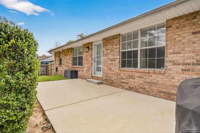 6532 Eagle Crest Dr, Milton, FL 32570