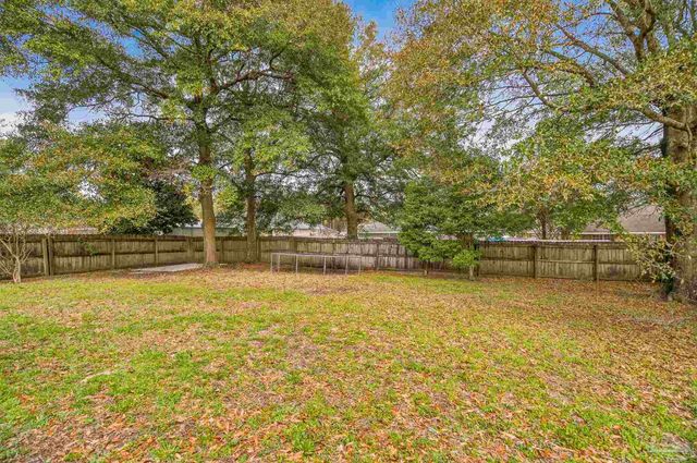 6532 Eagle Crest Dr, Milton, FL 32570